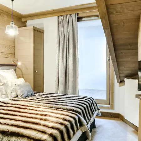 4 Pieces Aux Pistes Avec Parking Et Wifi - Fr-1-562-35 شقة كورشوفيل