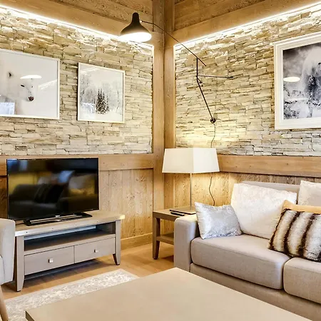 Apartment 4 Pieces De Luxe, A Deux Pas Des Pistes Et Commerces, Avec Parking Et Acces Fitness A - Fr-1-562-35