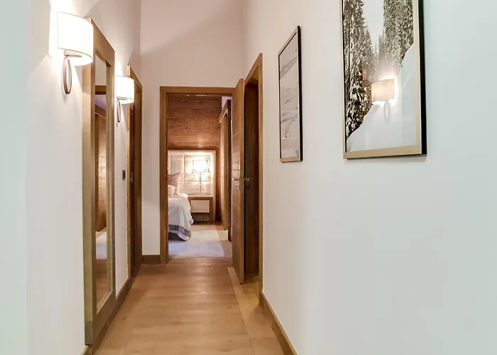 4 Pieces Aux Pistes Avec Parking Et Wifi - Fr-1-562-35 Lejlighed Courchevel